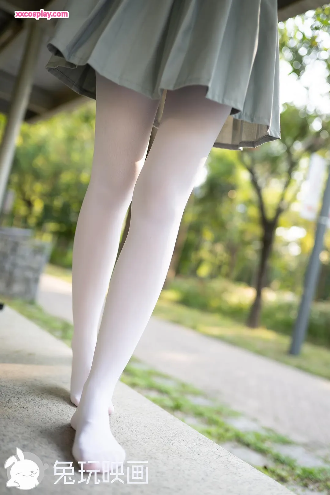 兔玩映画 - 发光的白丝